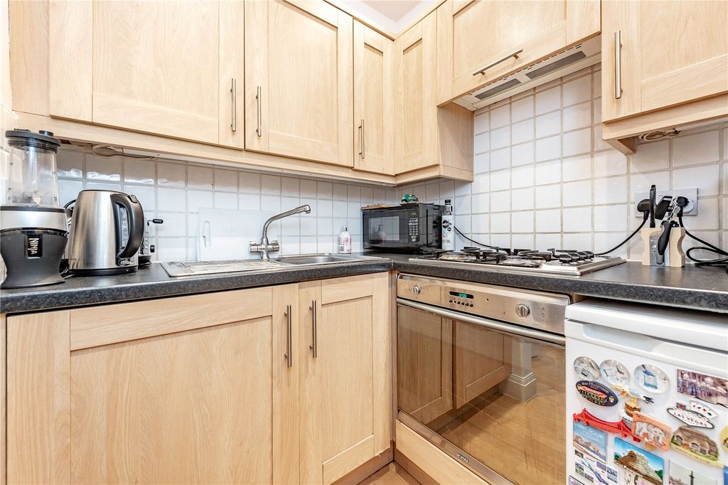 Property photo 3 of 5 Picture No. 04