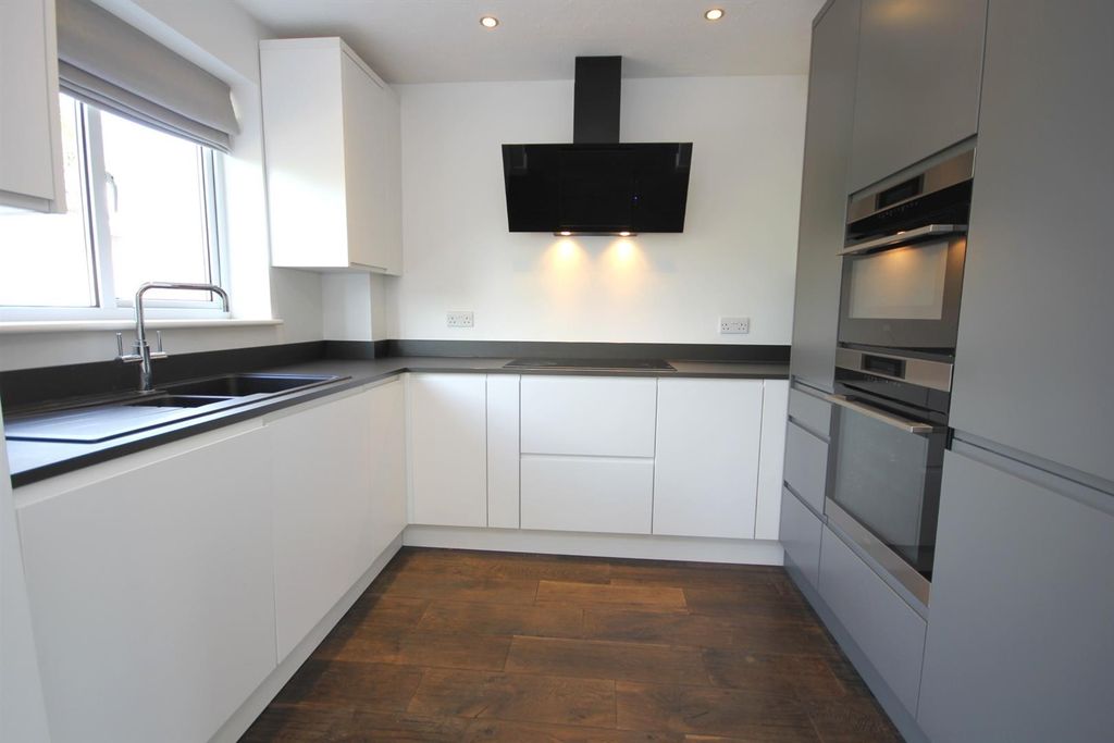 Property photo 3 of 19 Img_2426.Jpg