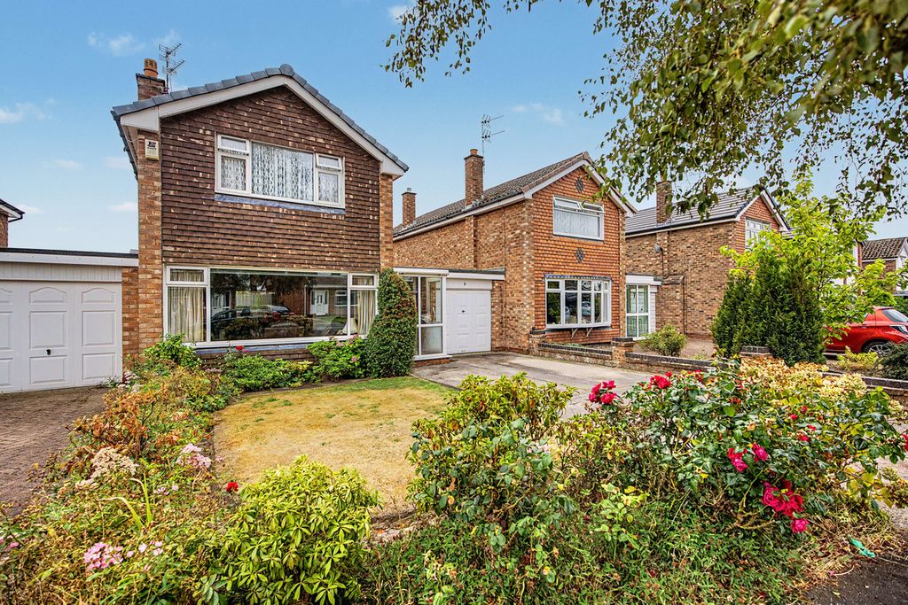 Property photo 1 of 11