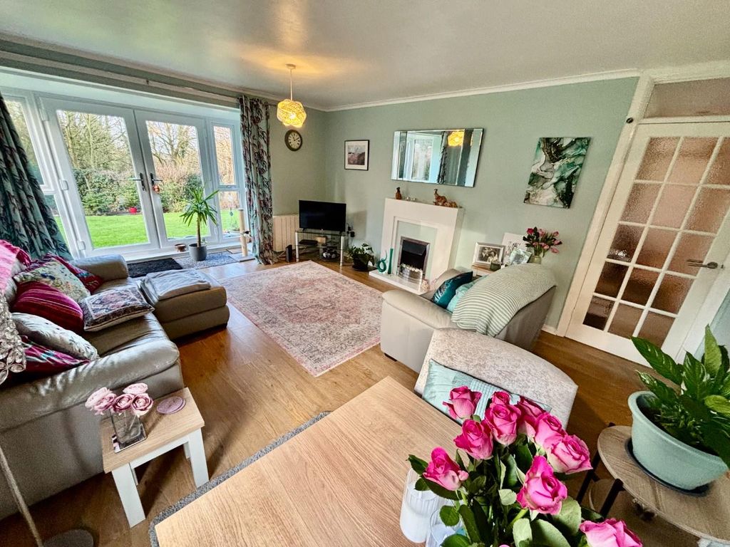 Property photo 2 of 19