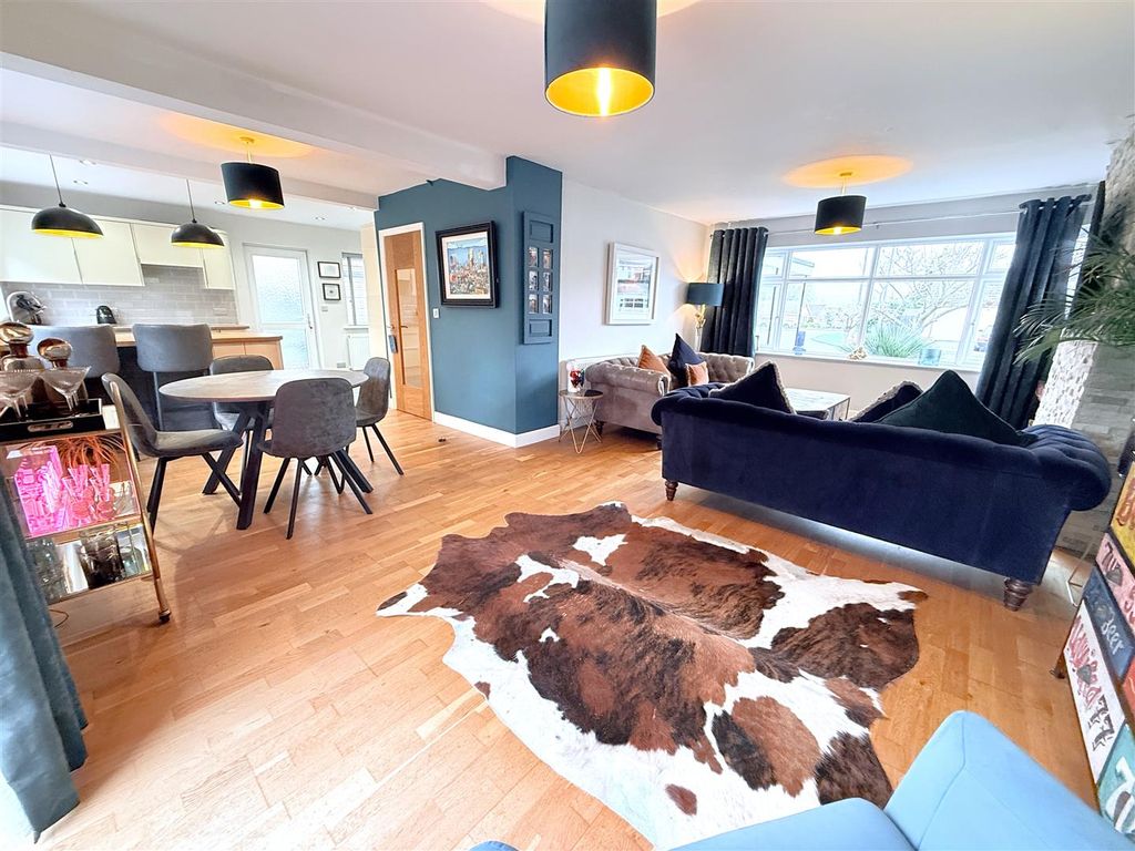 Property photo 3 of 22 Img_1875.Jpg