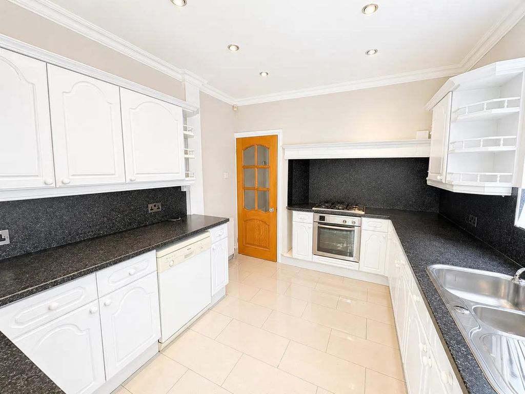 Property photo 1 of 10 369A661Df37813F84d4E1E1Db7F5707165Fdac2A.Png