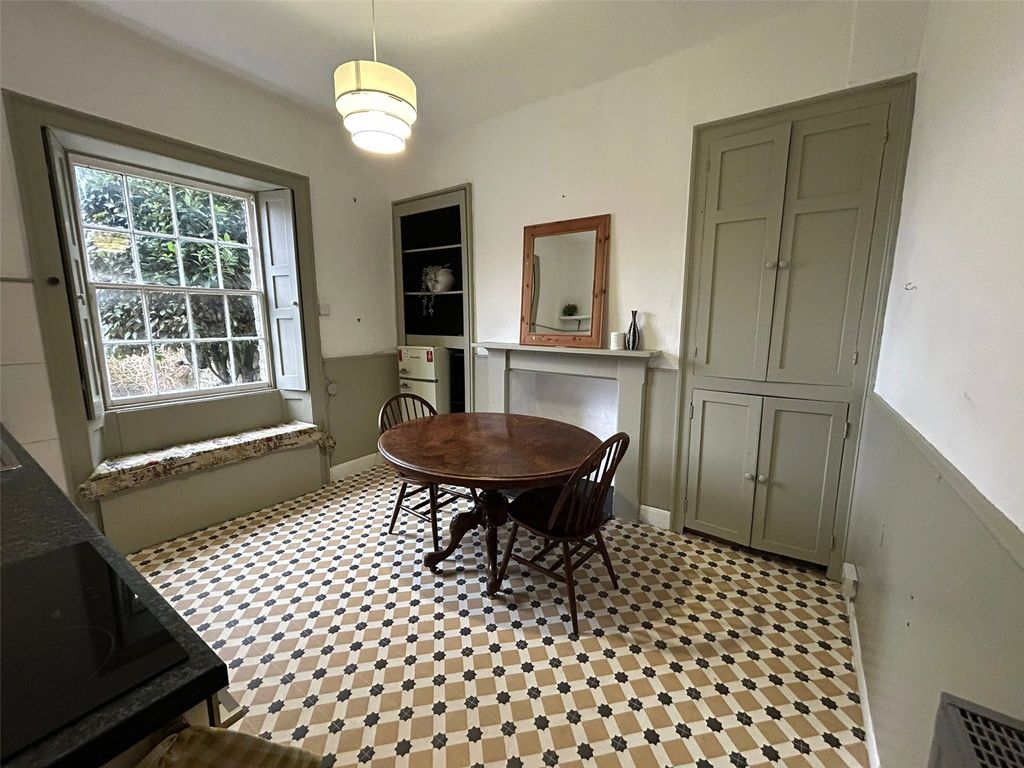 Property photo 2 of 10 Picture No. 30