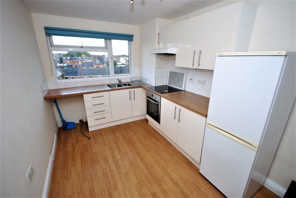 Property photo 2 of 5