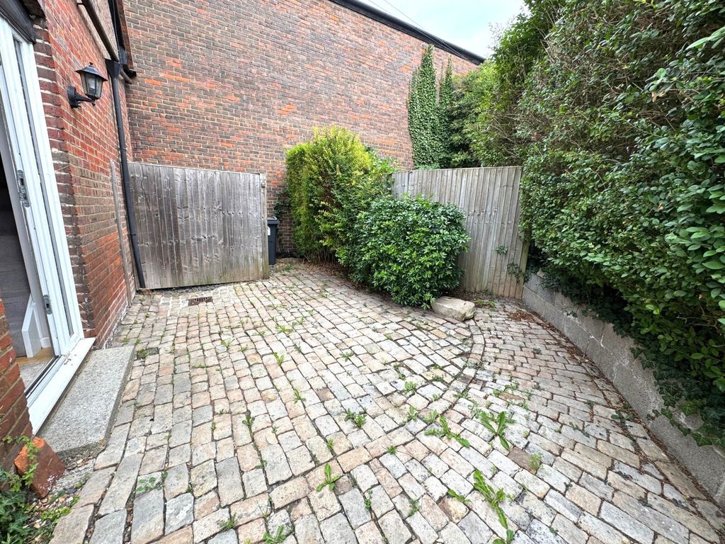 Property photo 2 of 10 Picture No. 26