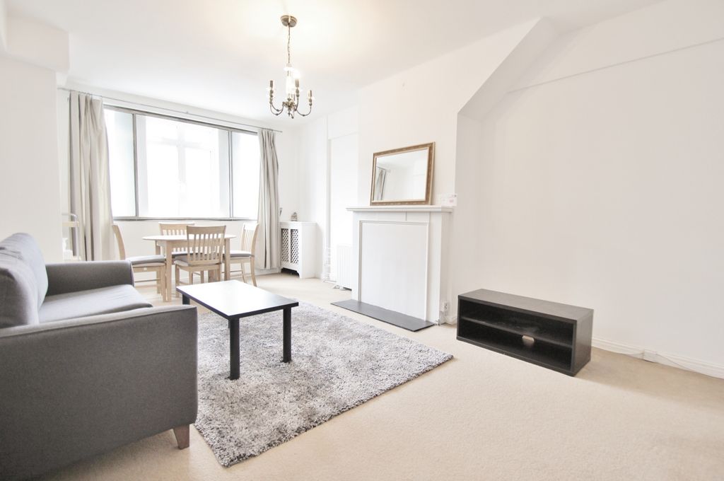 Property photo 3 of 13 Photo 9