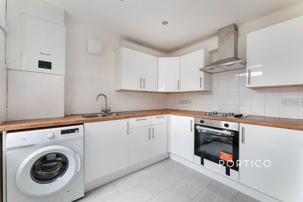 Property photo 3 of 9 1c378191-9c37-Ec11-8
