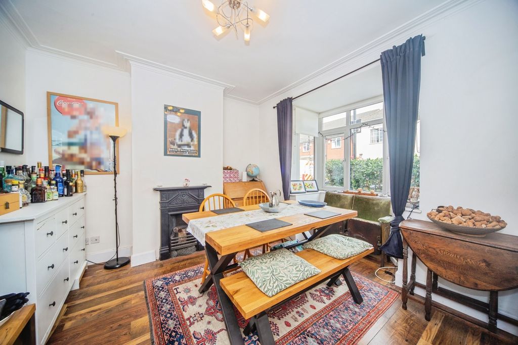 Property photo 3 of 14 Pbox-Img.Jpg