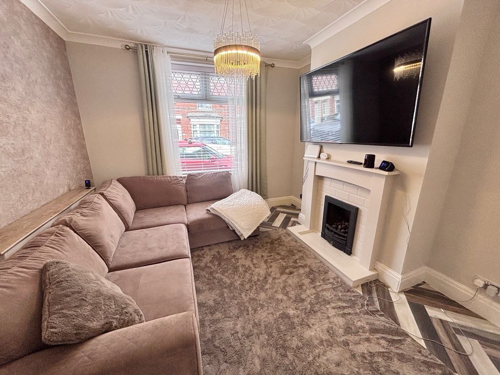 Property photo 2 of 9 Living Room