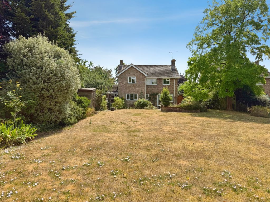 Property photo 2 of 18