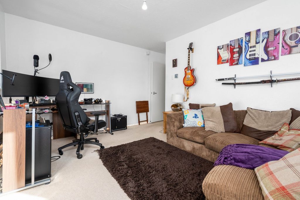 Property photo 3 of 9 Picture No. 04
