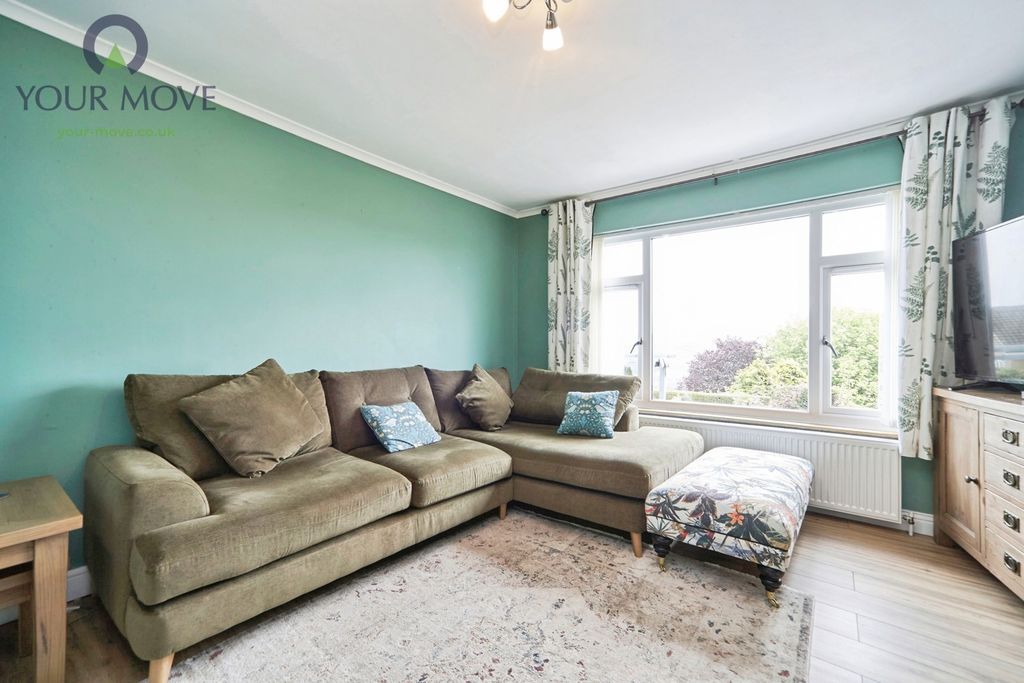 Property photo 3 of 34 Pbox-Img.Jpg
