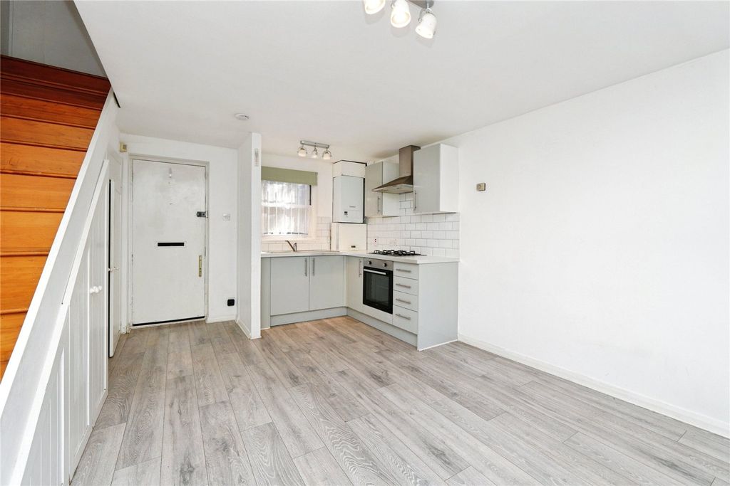 Property photo 2 of 13 Picture No. 07