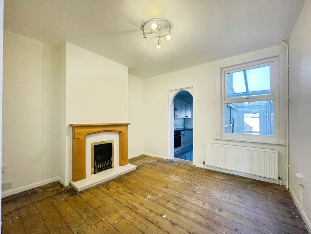 Property photo 3 of 13 Pbox-Img.Jpg