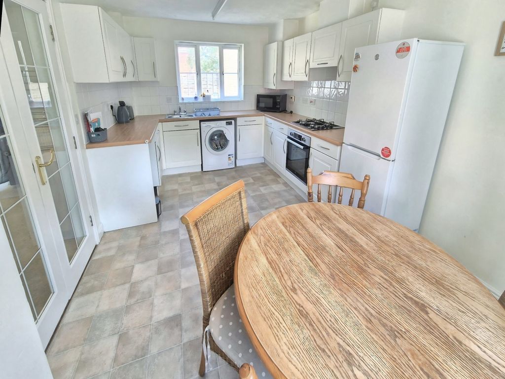 Property photo 3 of 16 Image