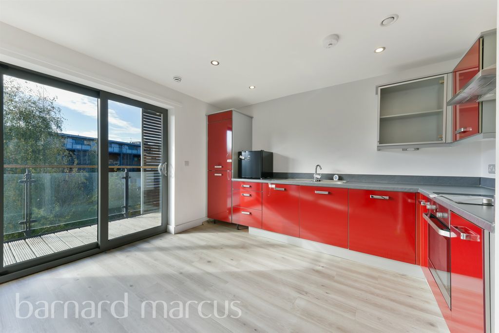 Property photo 3 of 8