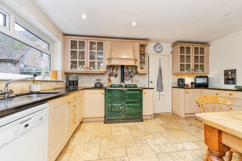 Property photo 3 of 20 Pbox-Img.Jpg