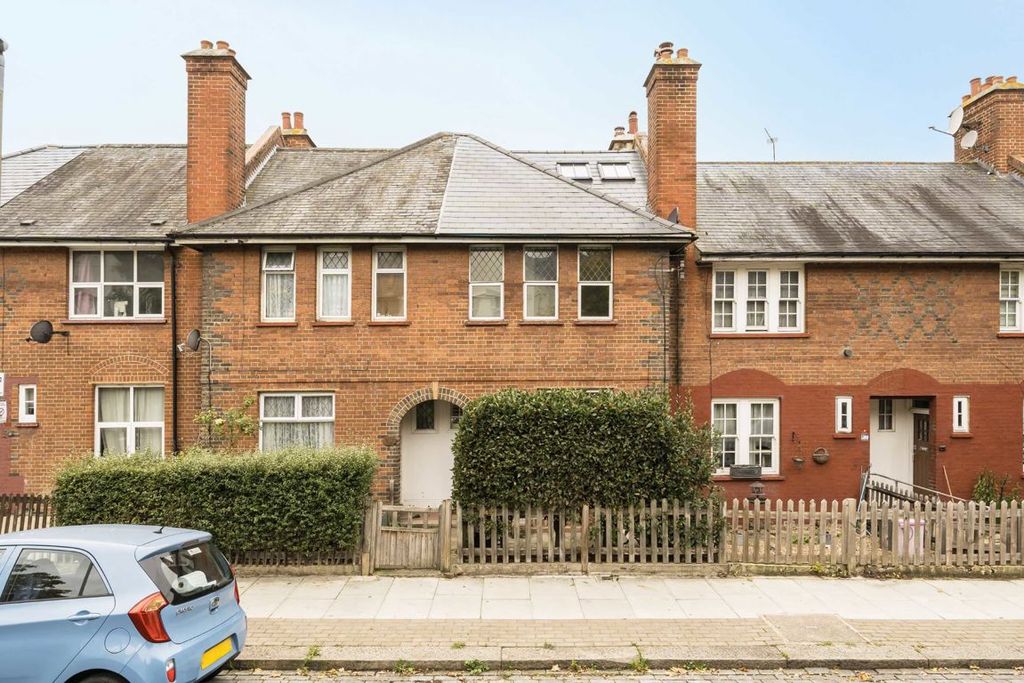 Property photo 2 of 9