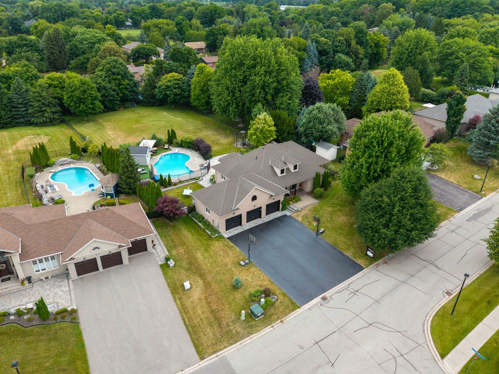 Property photo 3 of 51