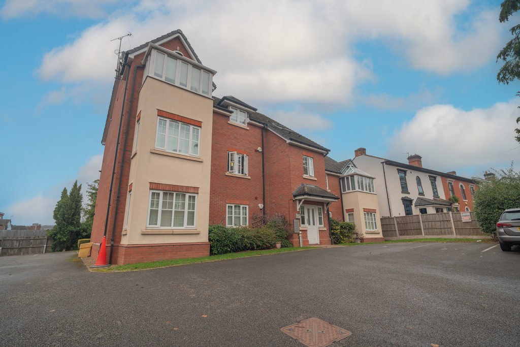 Property photo 1 of 11