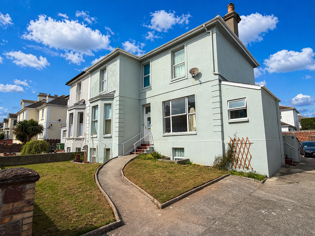 Property photo 1 of 9 CE5D87Da-62F2-419A-Bf72-D6Fd19C4F5C2