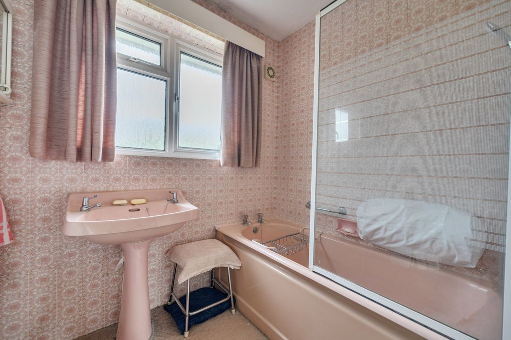 Additional image 18 of 5 bed detached house for saleRectory Road, Farnborough GU14