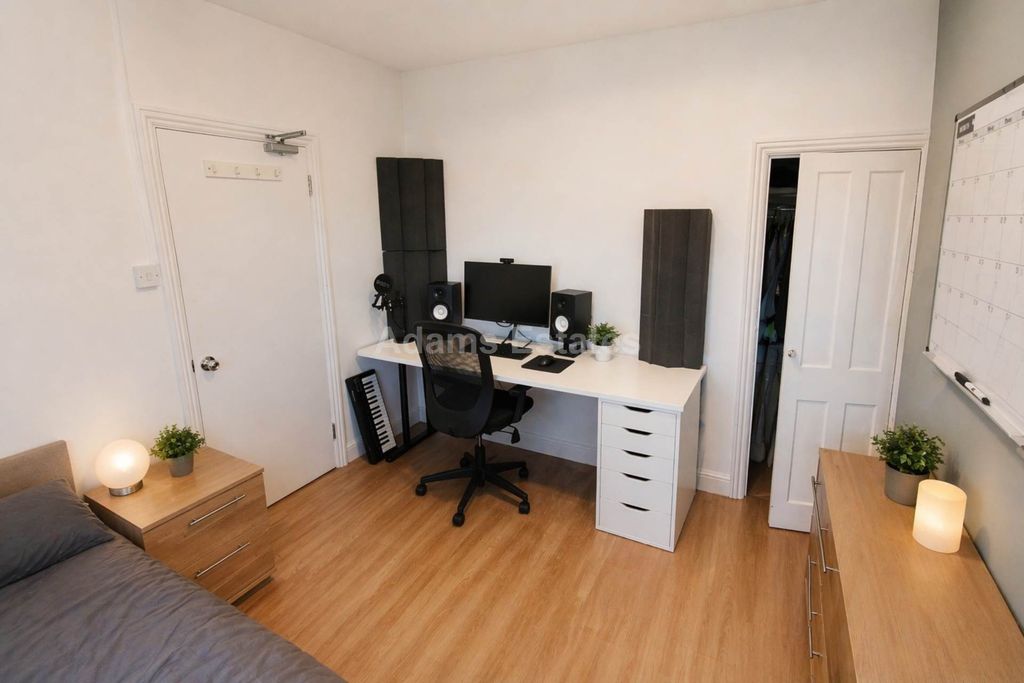 Property photo 2 of 7