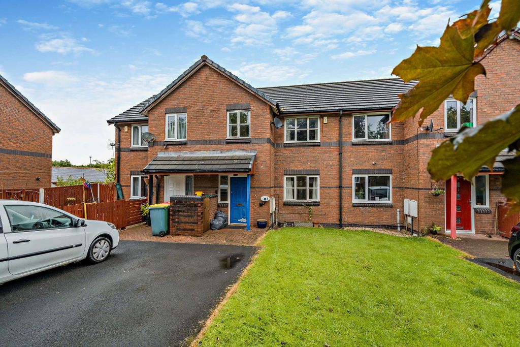 Property photo 2 of 19