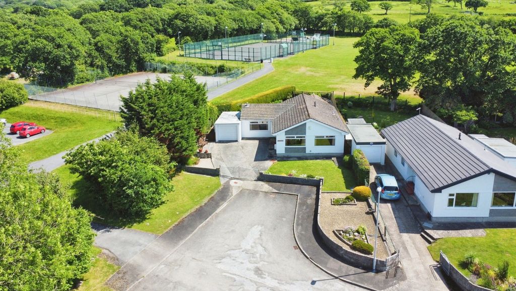 Property photo 1 of 35 4144911