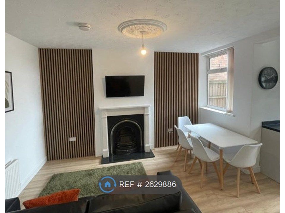 Property photo 3 of 11