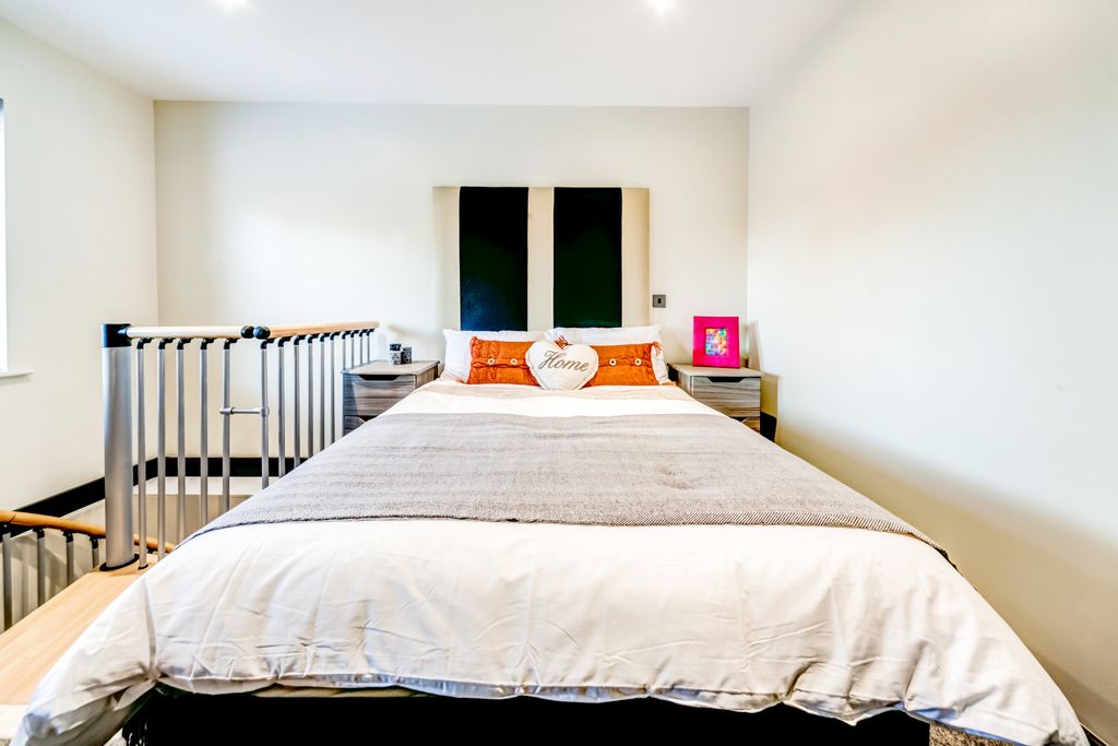 Property photo 2 of 11 Property Photo