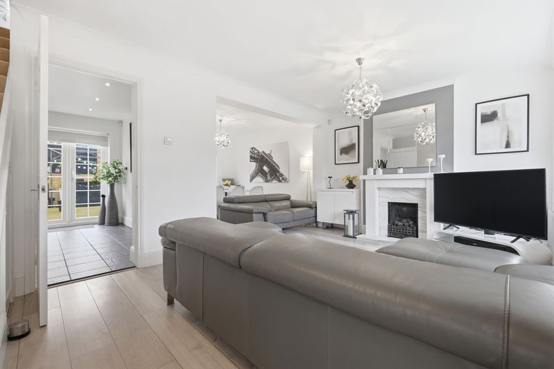 Property photo 3 of 33 Photo 8