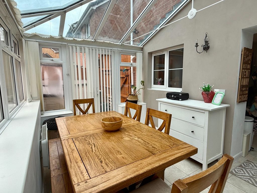 Property photo 2 of 22