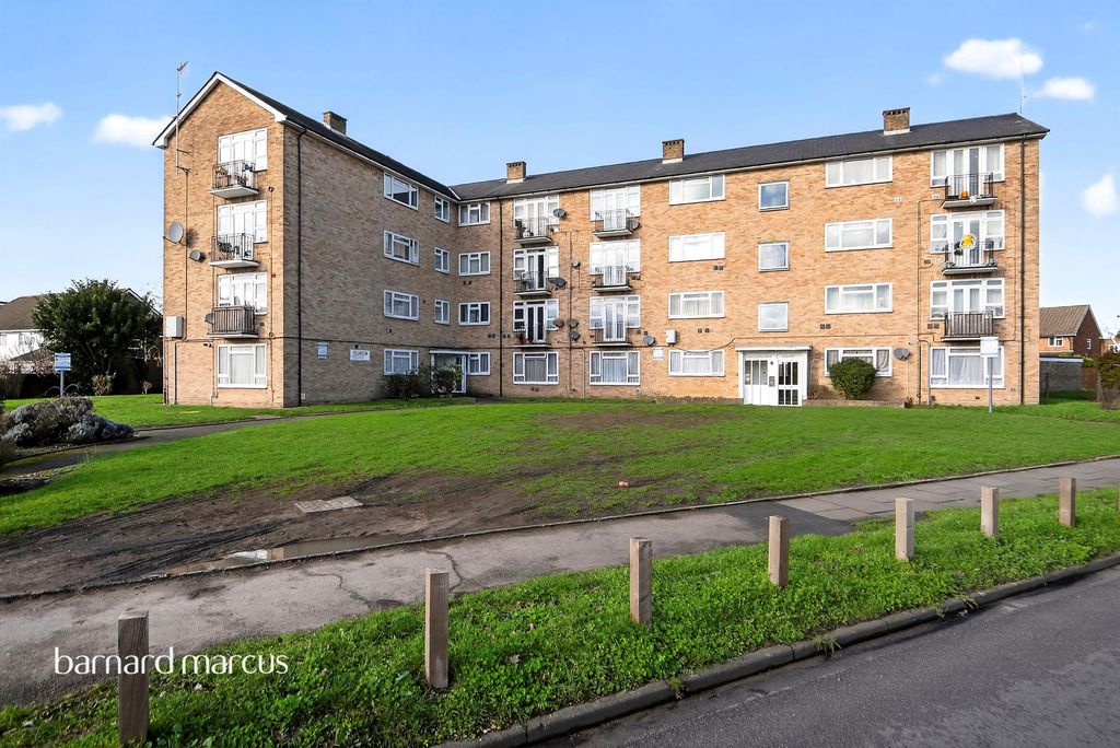 Property photo 1 of 9