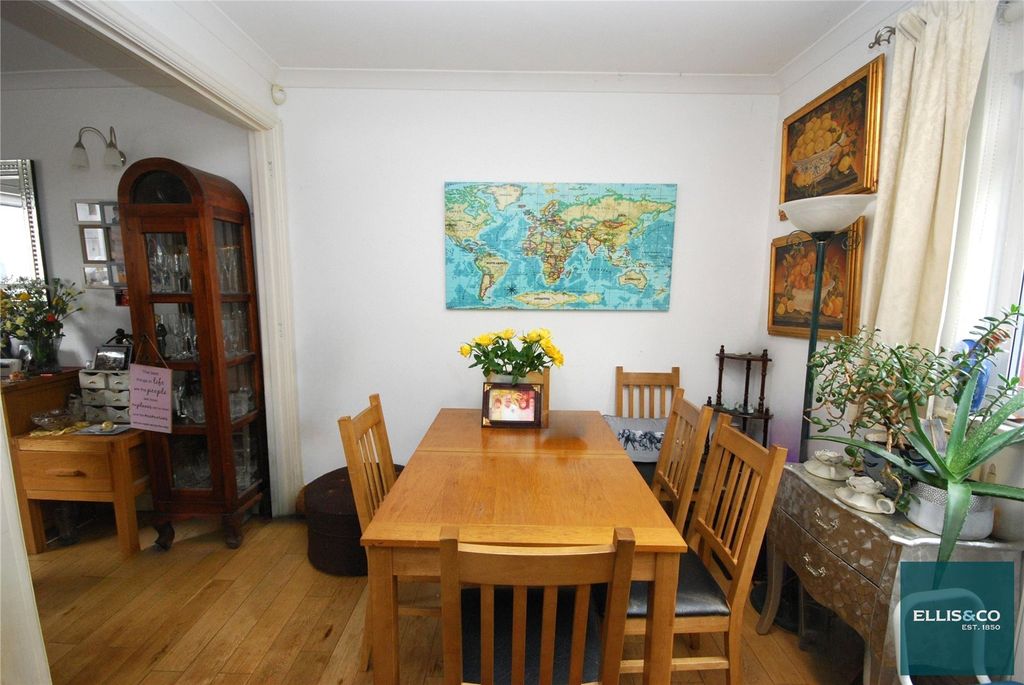 Property photo 1 of 14 Picture No. 18