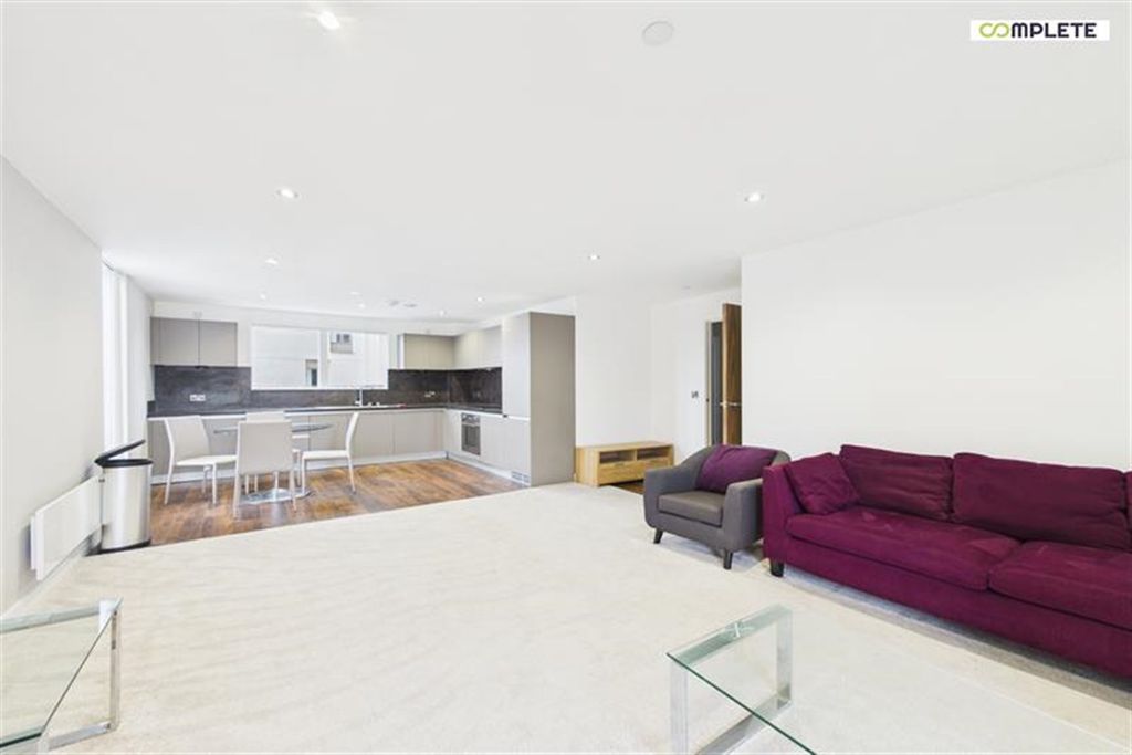 Property photo 1 of 11 (Main)