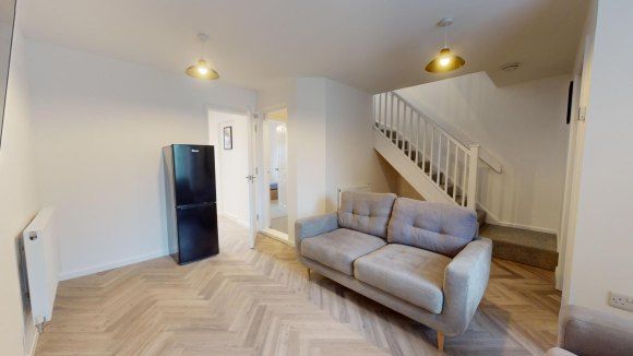 Property photo 2 of 19 8642361.Jpg