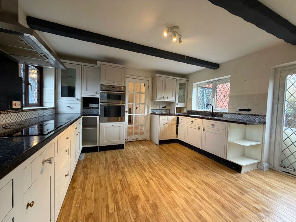 Property photo 3 of 10 Image 3