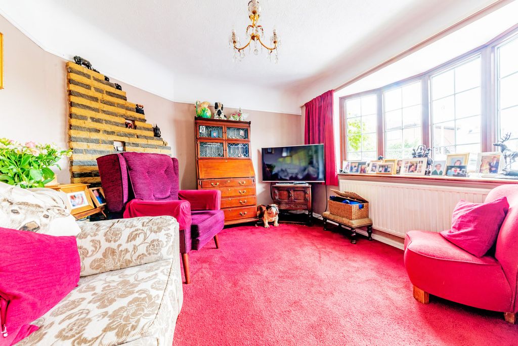 Property photo 3 of 14