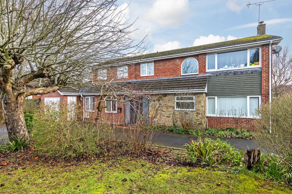 Property photo 1 of 12