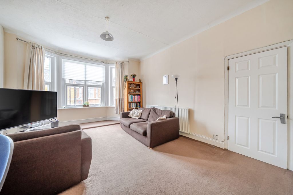 Property photo 3 of 11 1407568-9-6981E53...