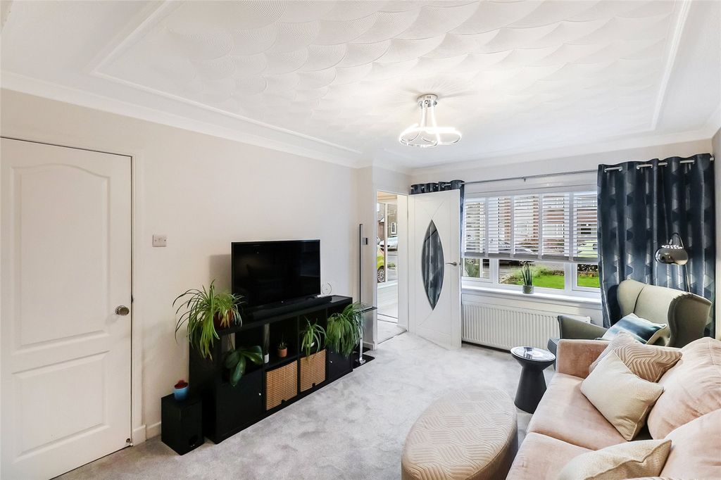 Property photo 2 of 34 Picture No. 25