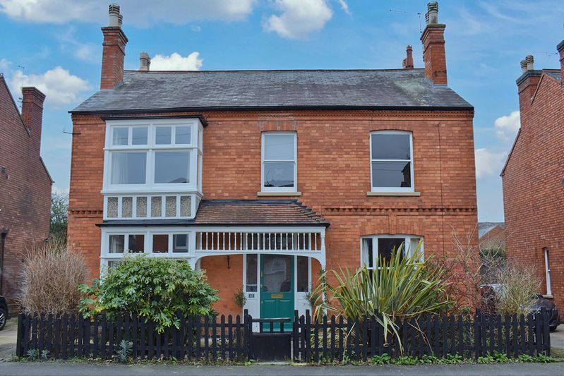 Property photo 1 of 17 Photo 18