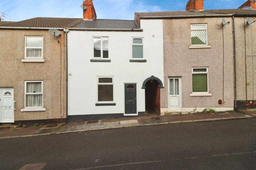 Property photo 1 of 18