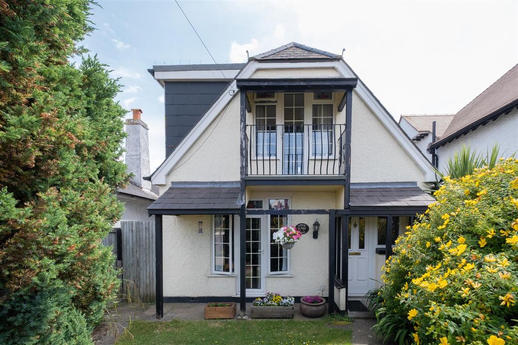 Property photo 1 of 24 Oxenden-24.Jpg