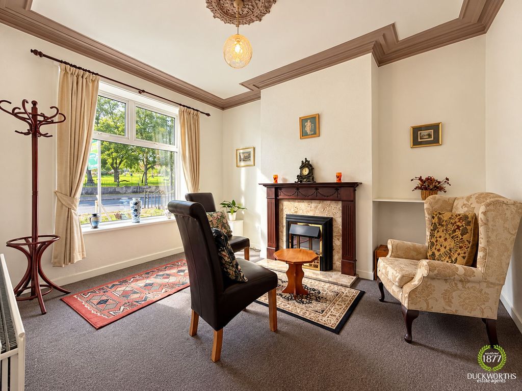 Property photo 2 of 11
