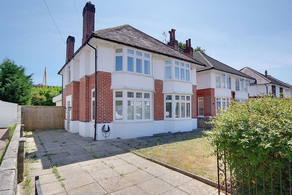 Property photo 1 of 27