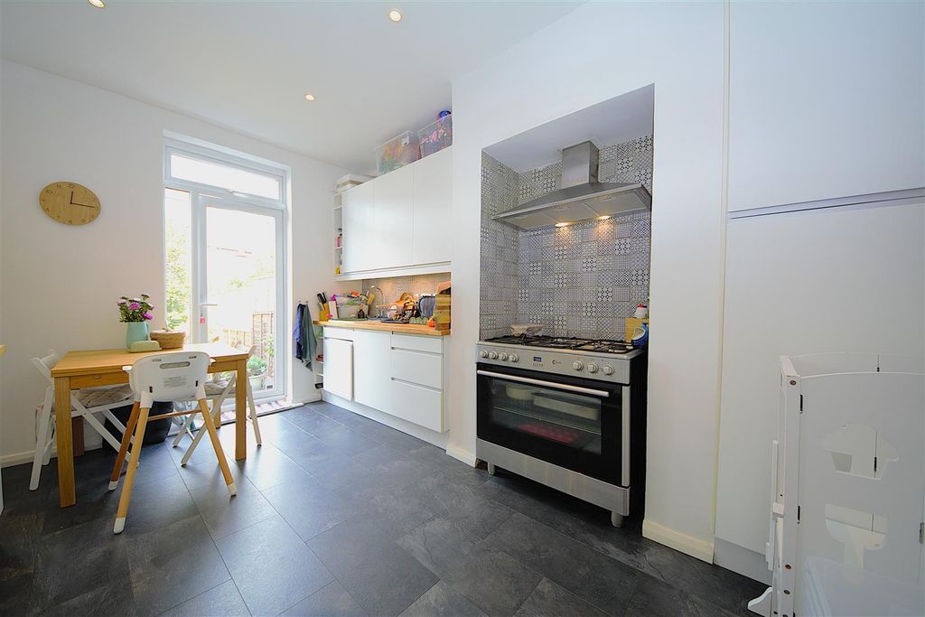 Property photo 2 of 10 Kitchen 1.Jpg