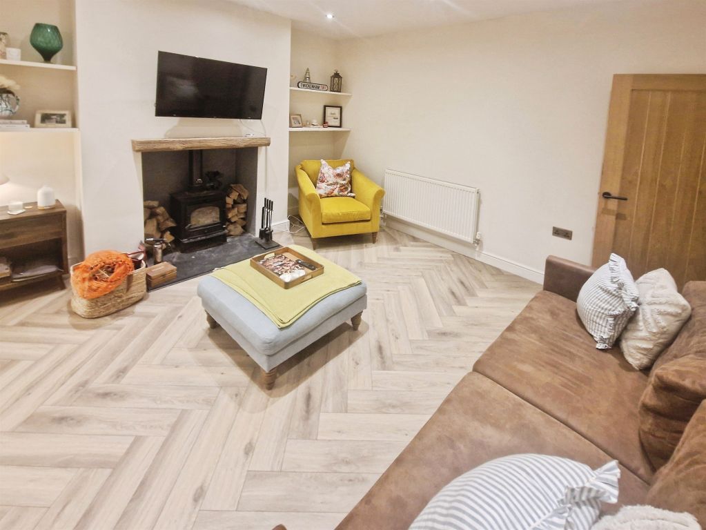 Property photo 2 of 16