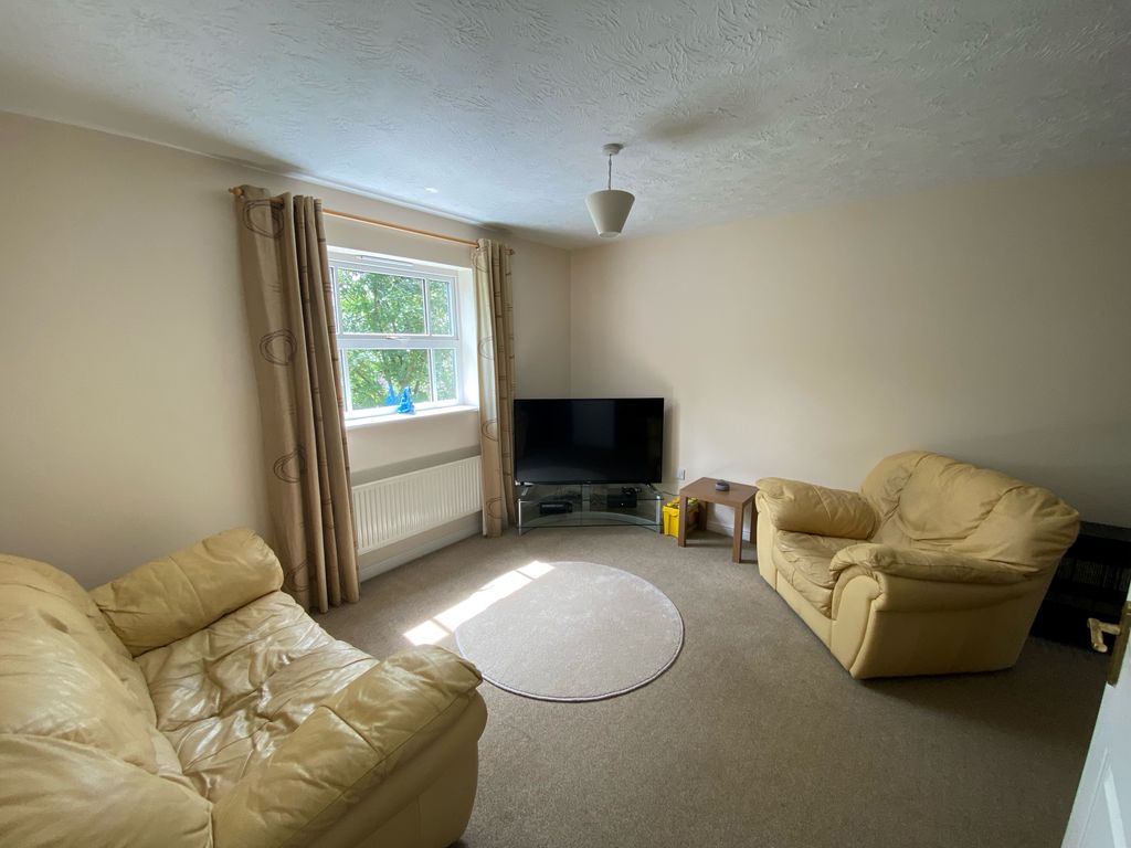 Property photo 3 of 6